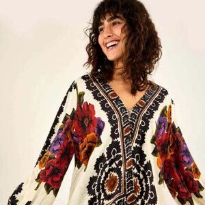 NWOT Farm Rio | Flower Tapestry Blouse in Cream & Black | Size XS